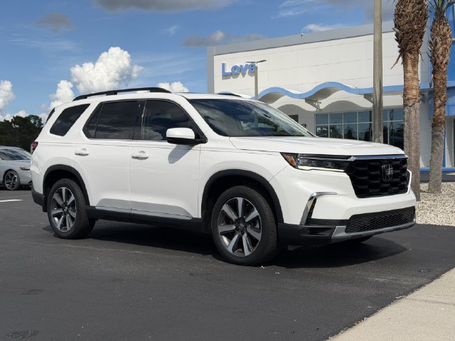 Certified 2024 Honda Pilot Touring image 2