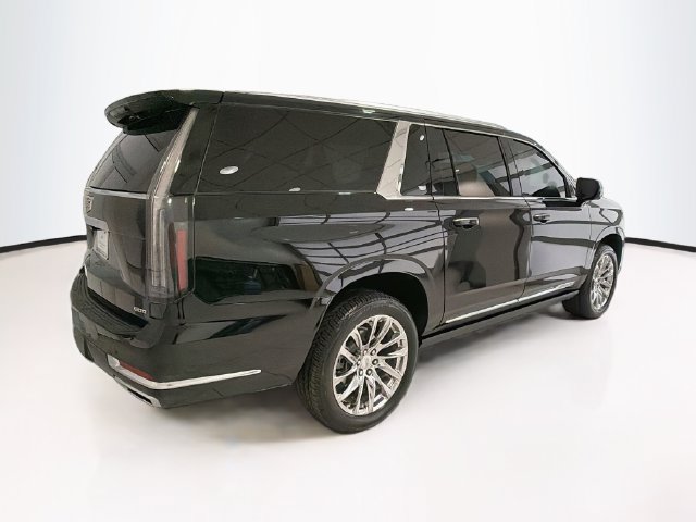 Used 2025 Cadillac Escalade ESV Premium Luxury w/ Touring Package AWD/4WD image 6