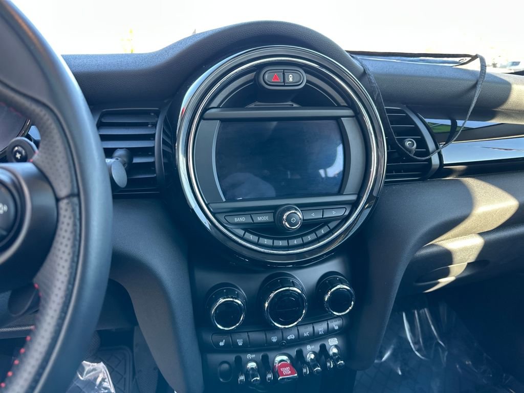 Used 2021 MINI Cooper S w/ Premium Package image 22
