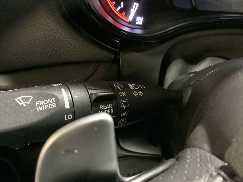 Used 2021 Dodge Durango R/T w/ Tow 'N Go Package AWD/4WD image 31