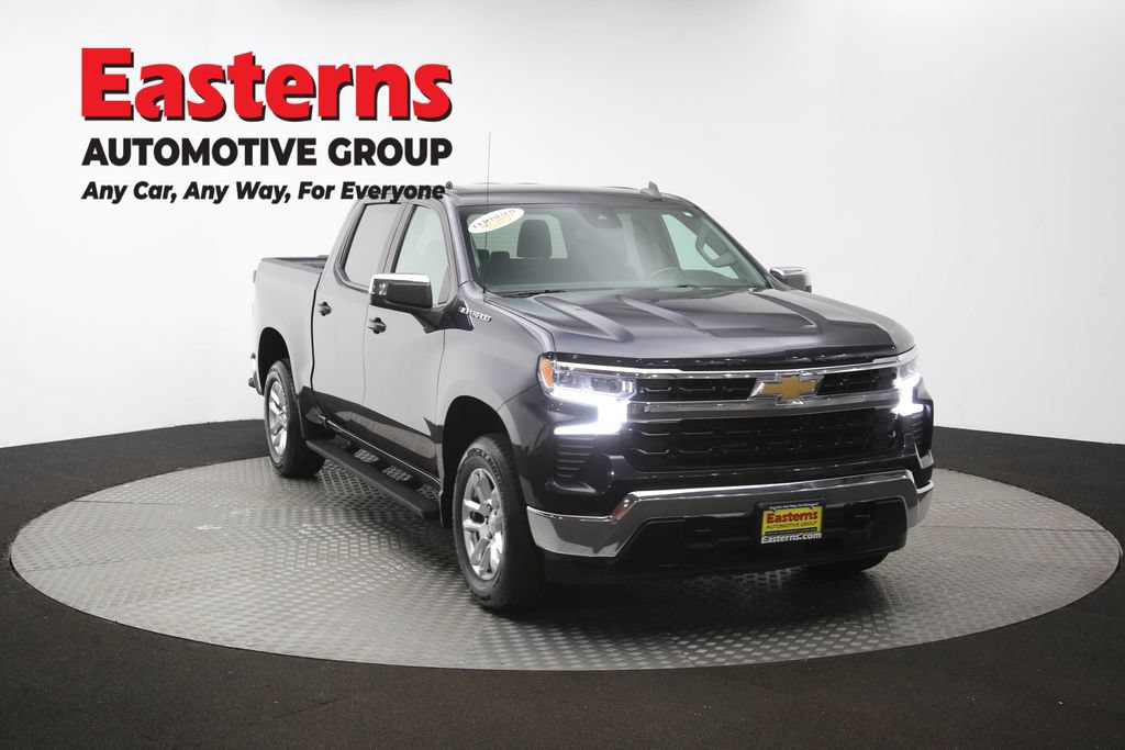 Used 2022 Chevrolet Silverado 1500 LT AWD/4WD image 50
