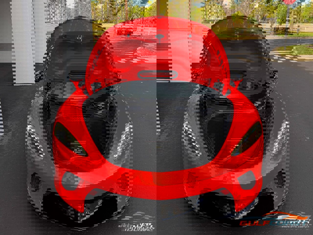 Used 2023 McLaren GT image 38