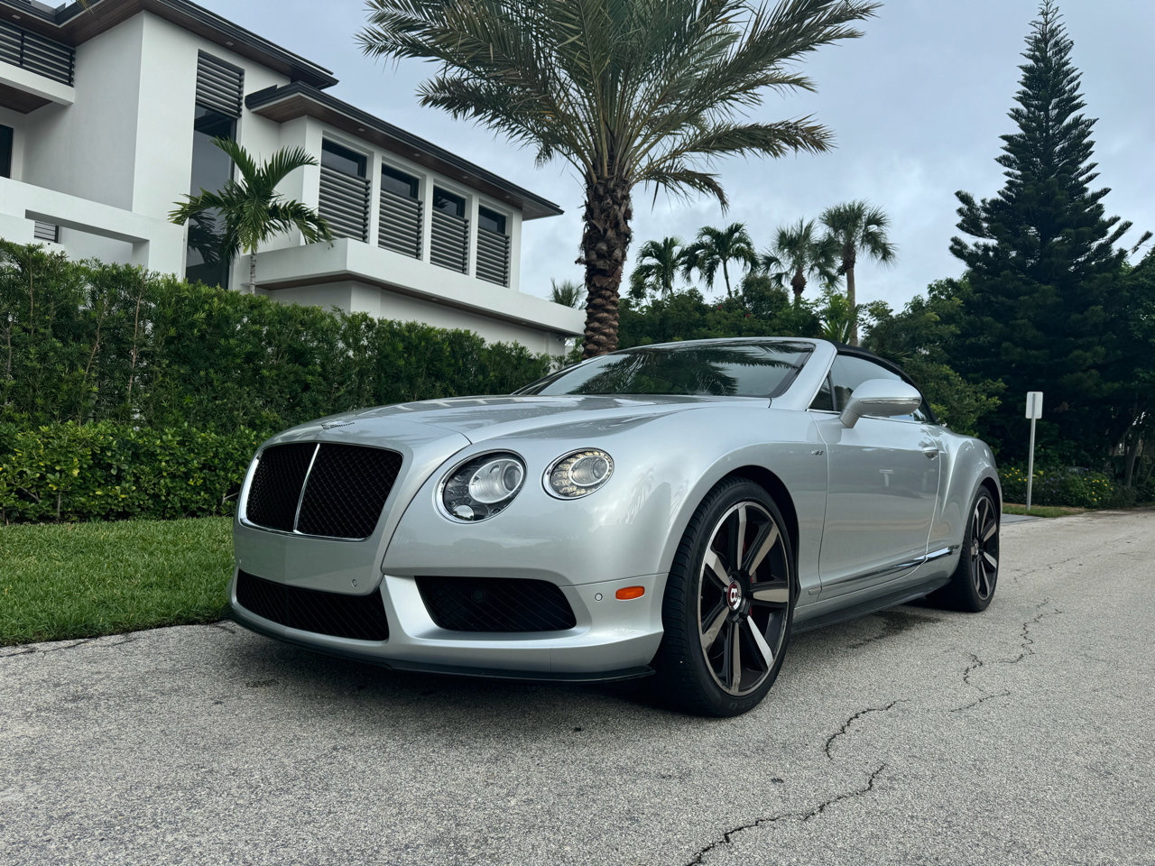 Used 2014 Bentley Continental GT V8 S image 2