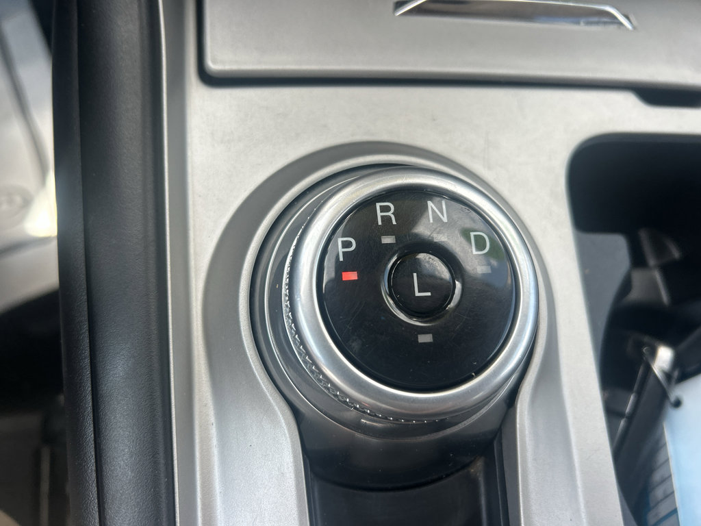 Used 2023 Ford Explorer XLT RWD image 26