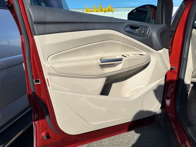 Used 2014 Ford Escape SE w/ Equipment Group 201A FWD image 9