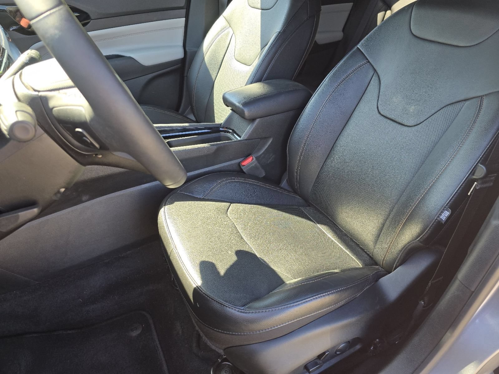 Used 2023 Jeep Compass Limited AWD/4WD image 21