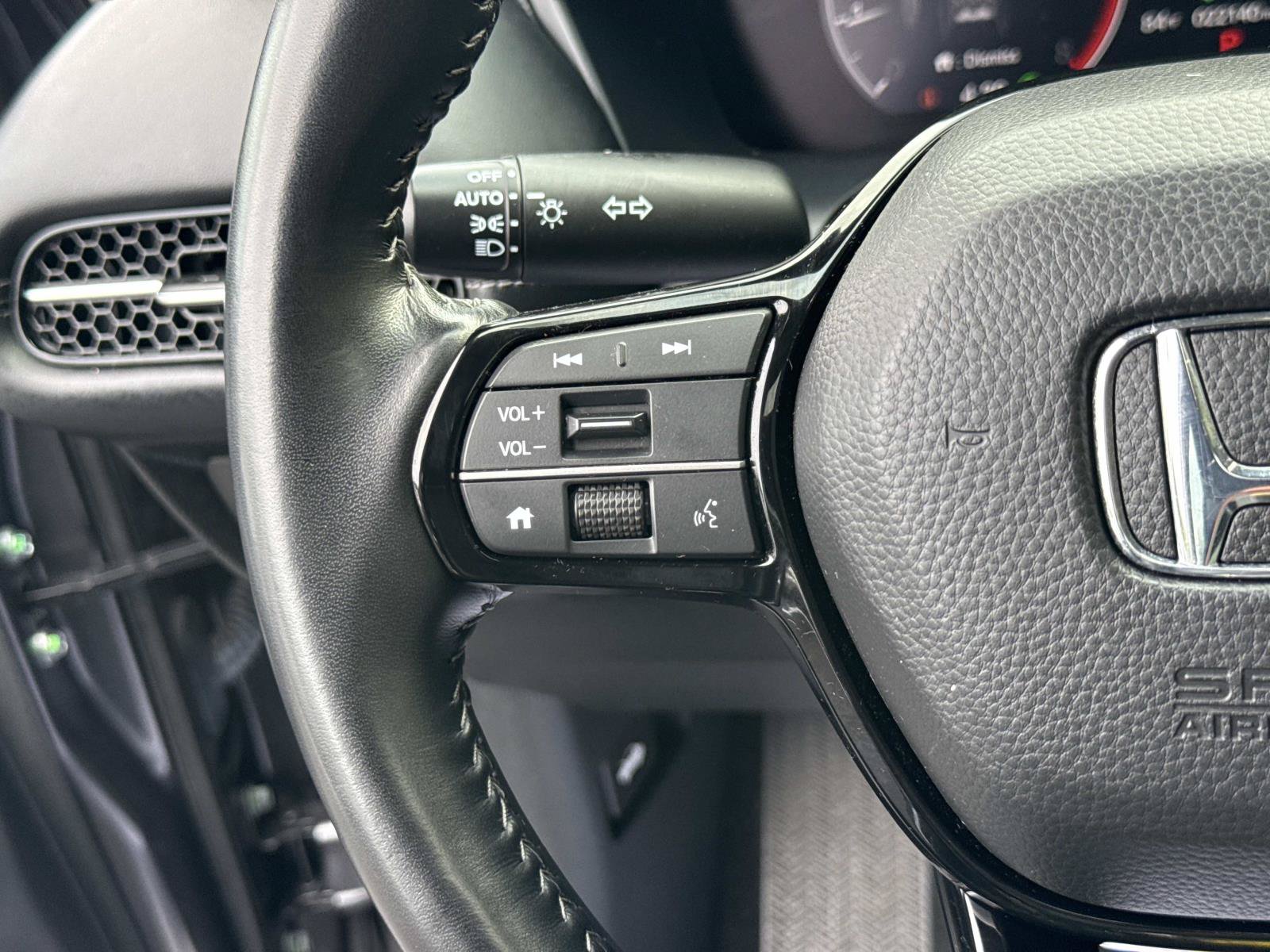 Certified 2025 Honda HR-V EX-L image 10