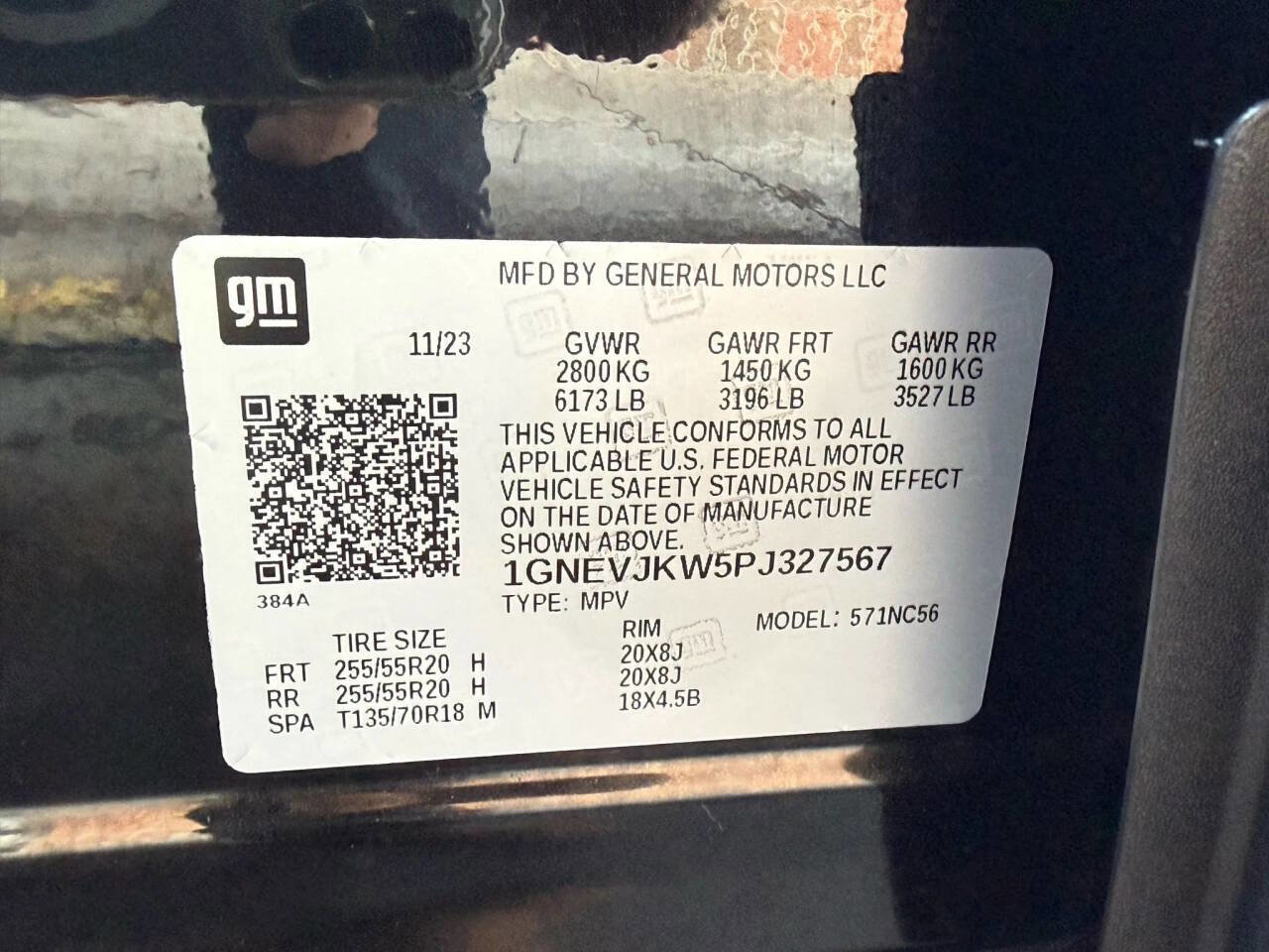 Used 2023 Chevrolet Traverse RS image 36