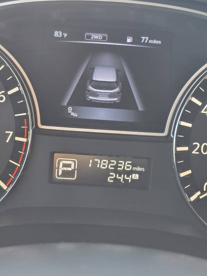 Used 2015 Nissan Pathfinder Platinum w/ Cargo Package FWD image 17