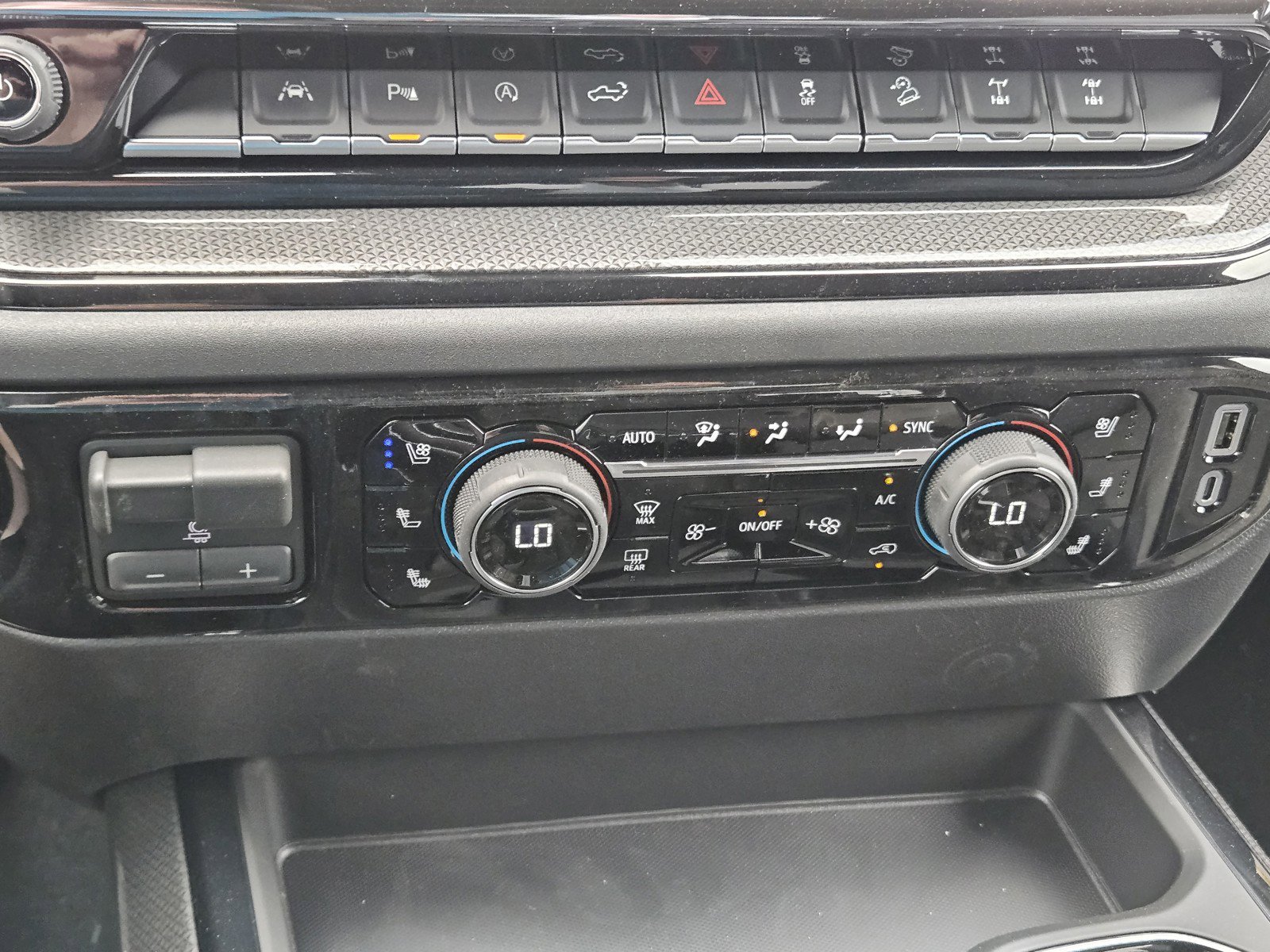 New 2026 Chevrolet Silverado 1500 ZR2 image 14