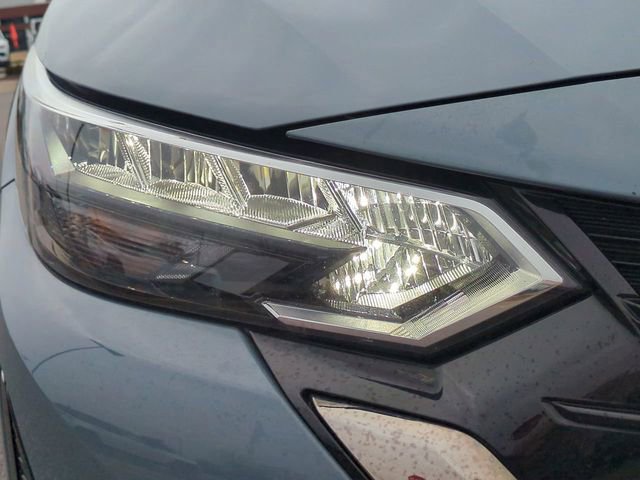 Used 2024 Nissan Sentra SR w/ SR Premium Package image 10