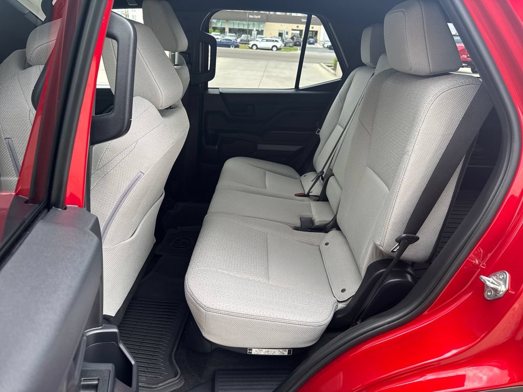 Certified 2025 Toyota 4Runner SR5 AWD/4WD image 24