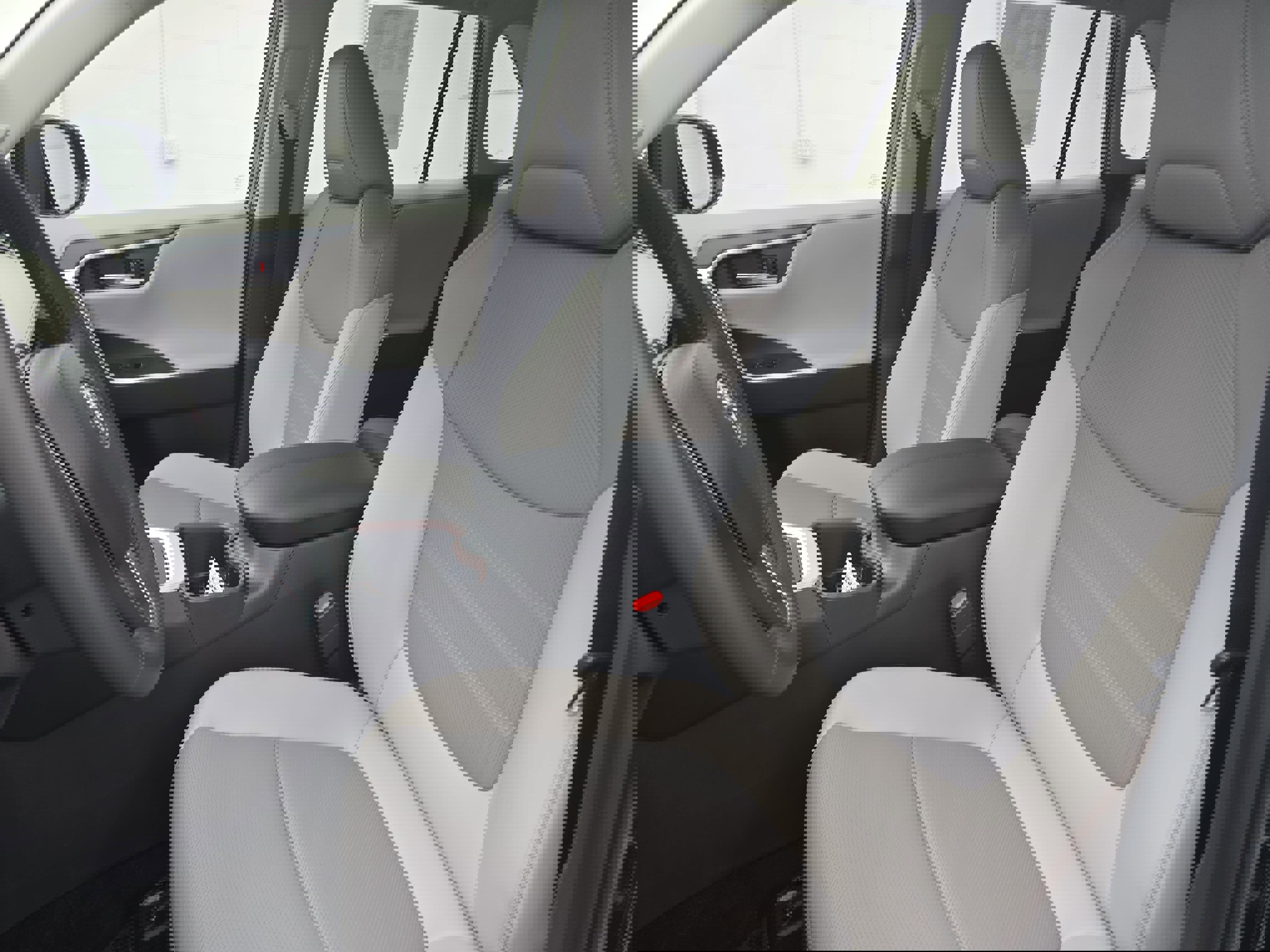 Used 2025 Toyota RAV4 Limited image 15