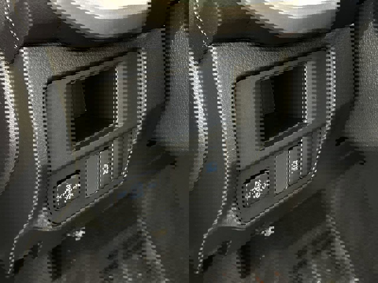 Used 2018 Toyota Tacoma SR5 image 13