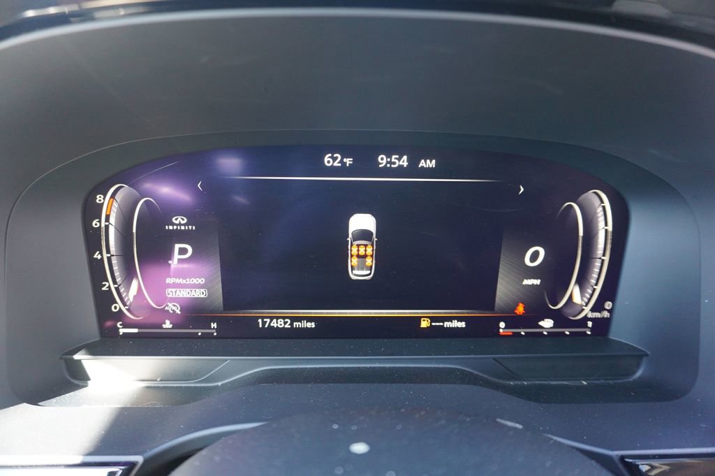 Used 2023 INFINITI QX60 Luxe w/ Performance Audio Package image 7