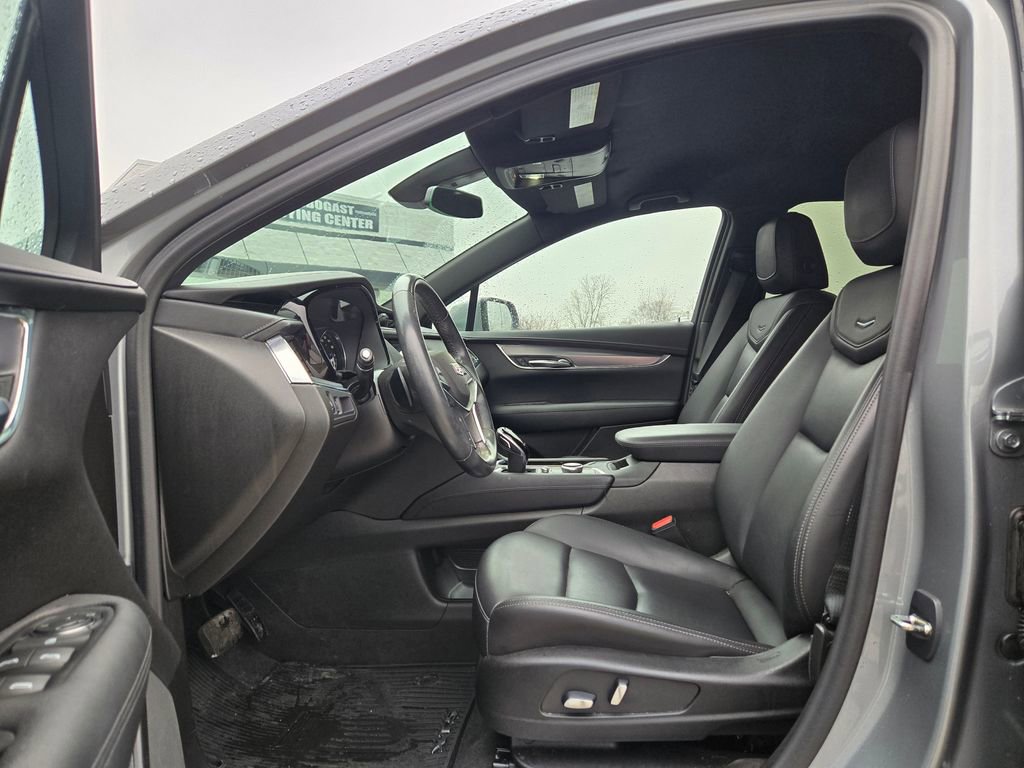 Used 2023 Cadillac XT5 Luxury image 10
