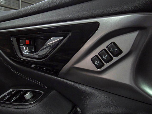 Used 2020 Subaru Legacy Limited w/ Popular Package #3 AWD/4WD image 28