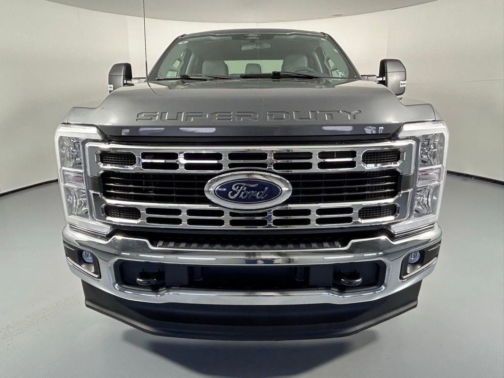Used 2024 Ford F250 XLT image 2