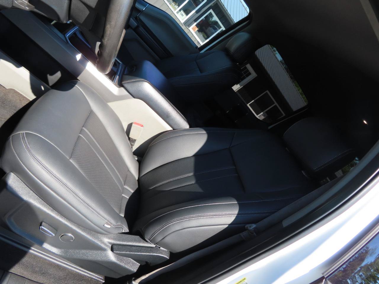 Used 2018 Ford F250 XLT w/ XLT Premium Package AWD/4WD image 29