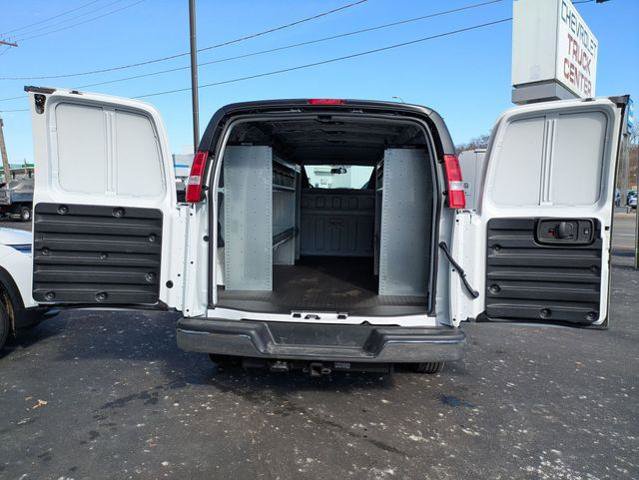 New 2026 Chevrolet Express 2500 w/ Driver Convenience Package RWD image 19