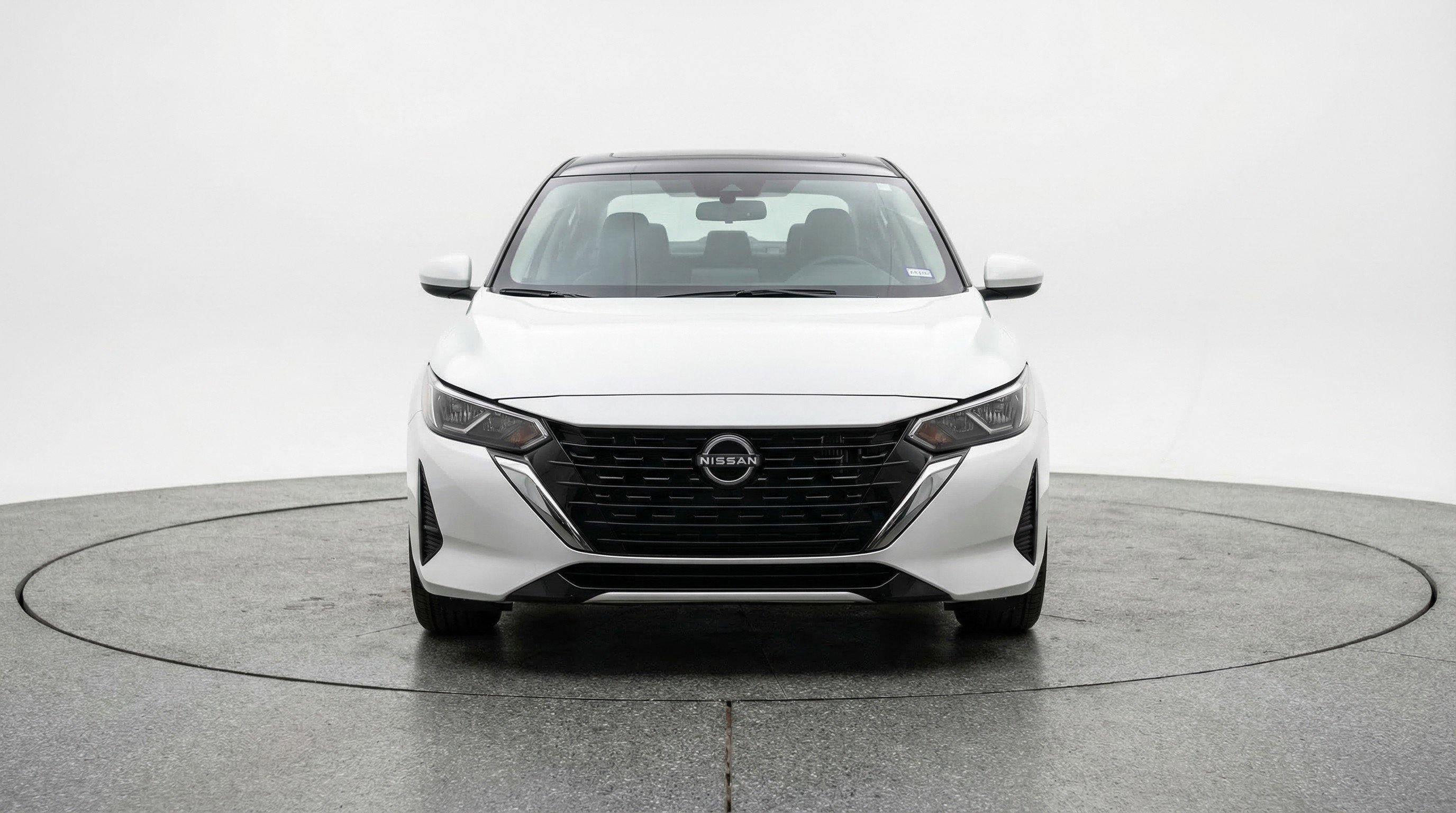 Used 2025 Nissan Sentra SV FWD image 2