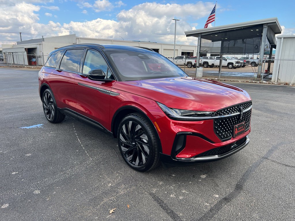 New 2026 Lincoln Nautilus Reserve w/ Jet Appearance Package image 1