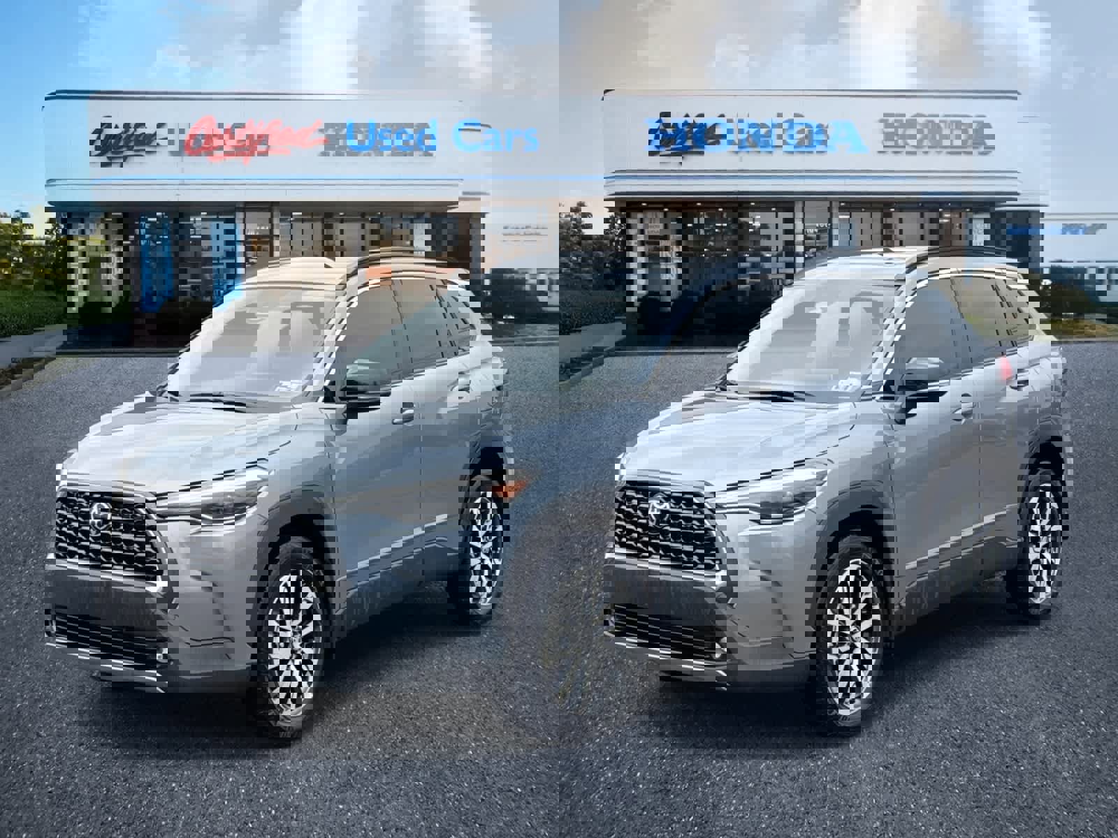 Used 2025 Toyota Corolla Cross XLE w/ Convenience Package