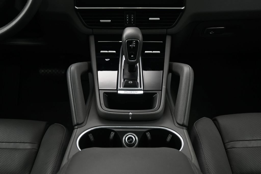 Certified 2020 Porsche Cayenne AWD/4WD image 10