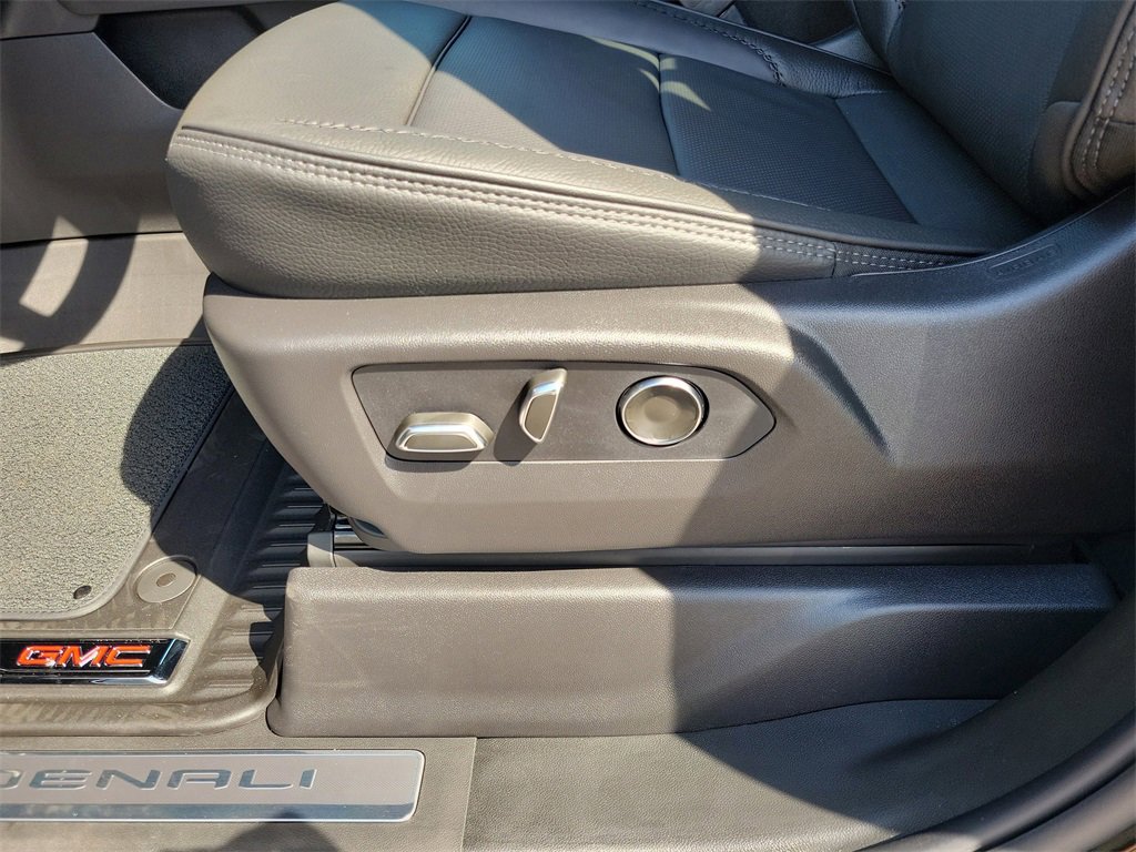 New 2026 GMC Sierra 1500 Denali image 12