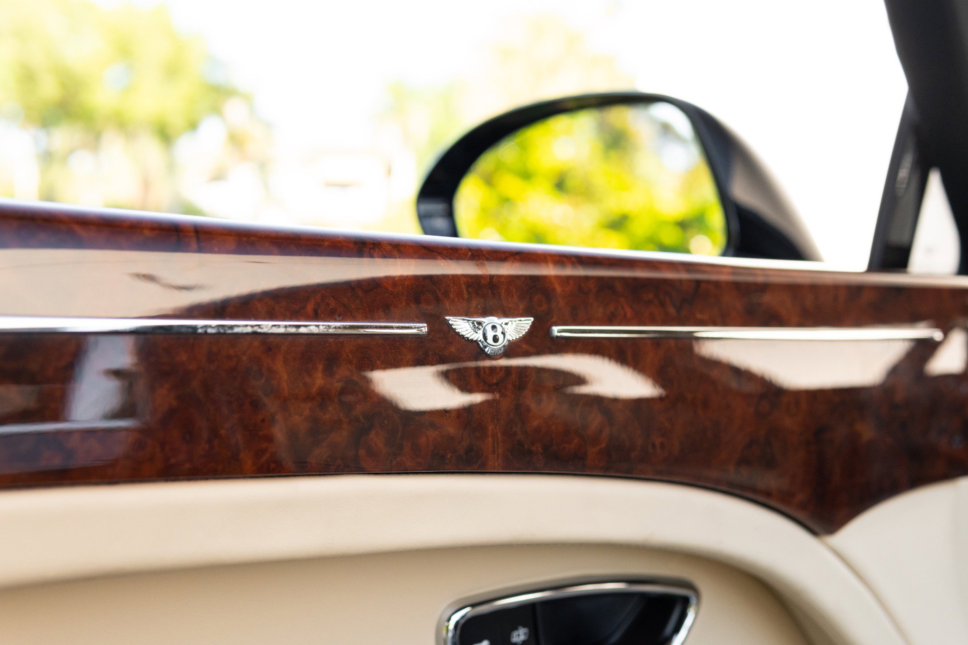 Used 2014 Bentley Mulsanne RWD image 30