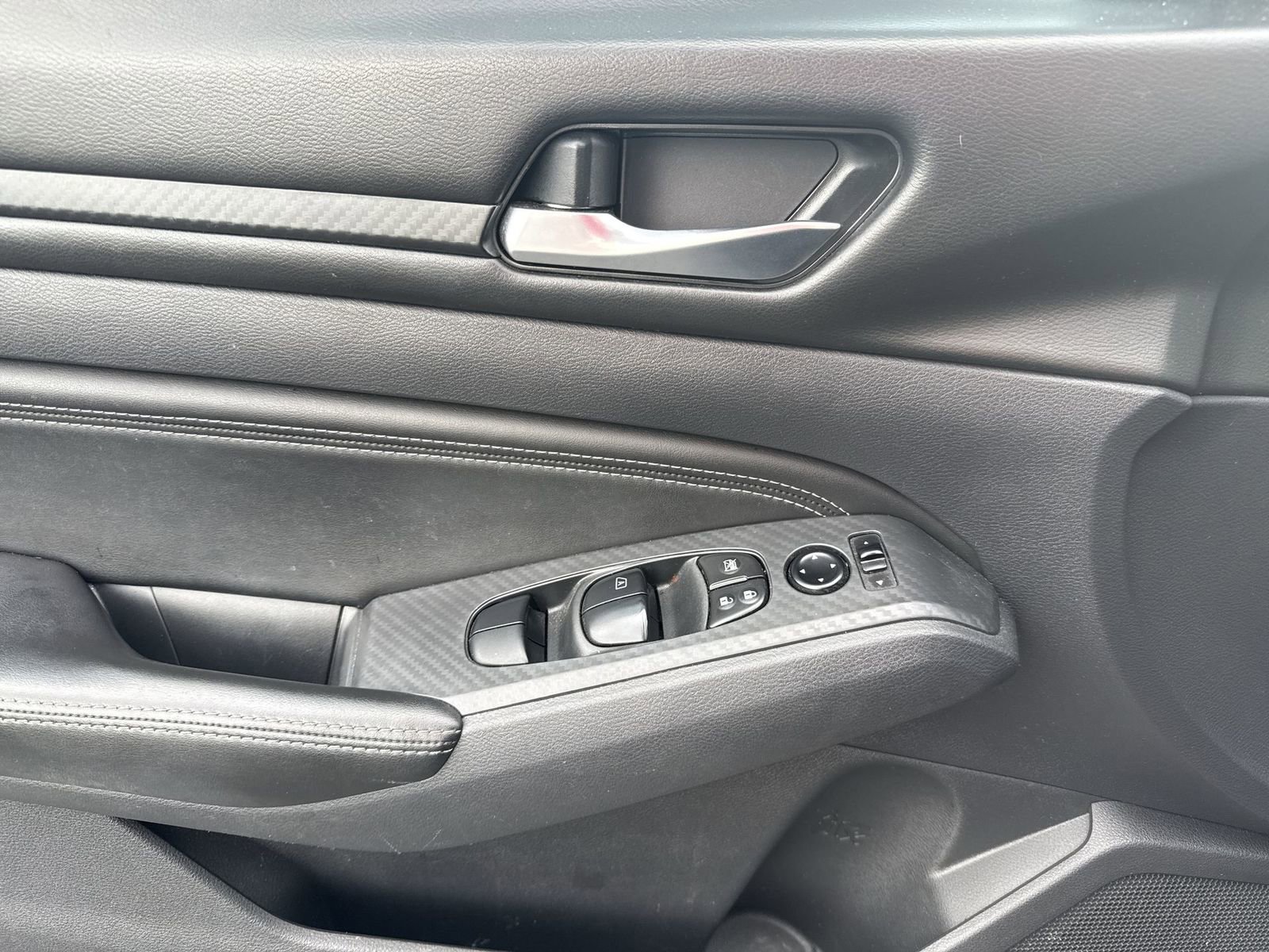 Used 2019 Nissan Altima 2.5 S FWD image 13