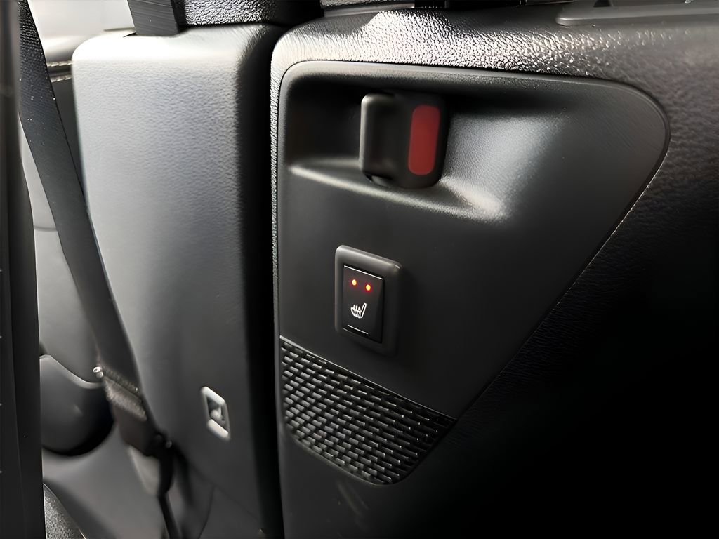 New 2026 Chrysler Pacifica Limited w/ Uconnect Theater Family Group image 20