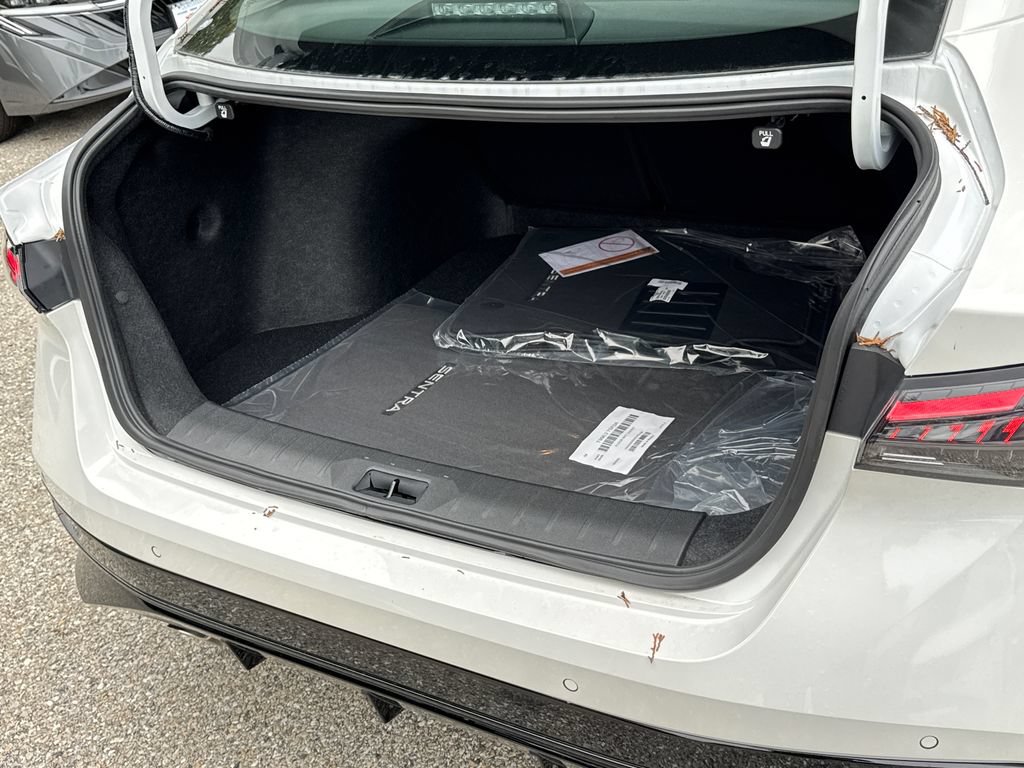 New 2026 Nissan Sentra SR w/ SR Premium Package FWD image 20