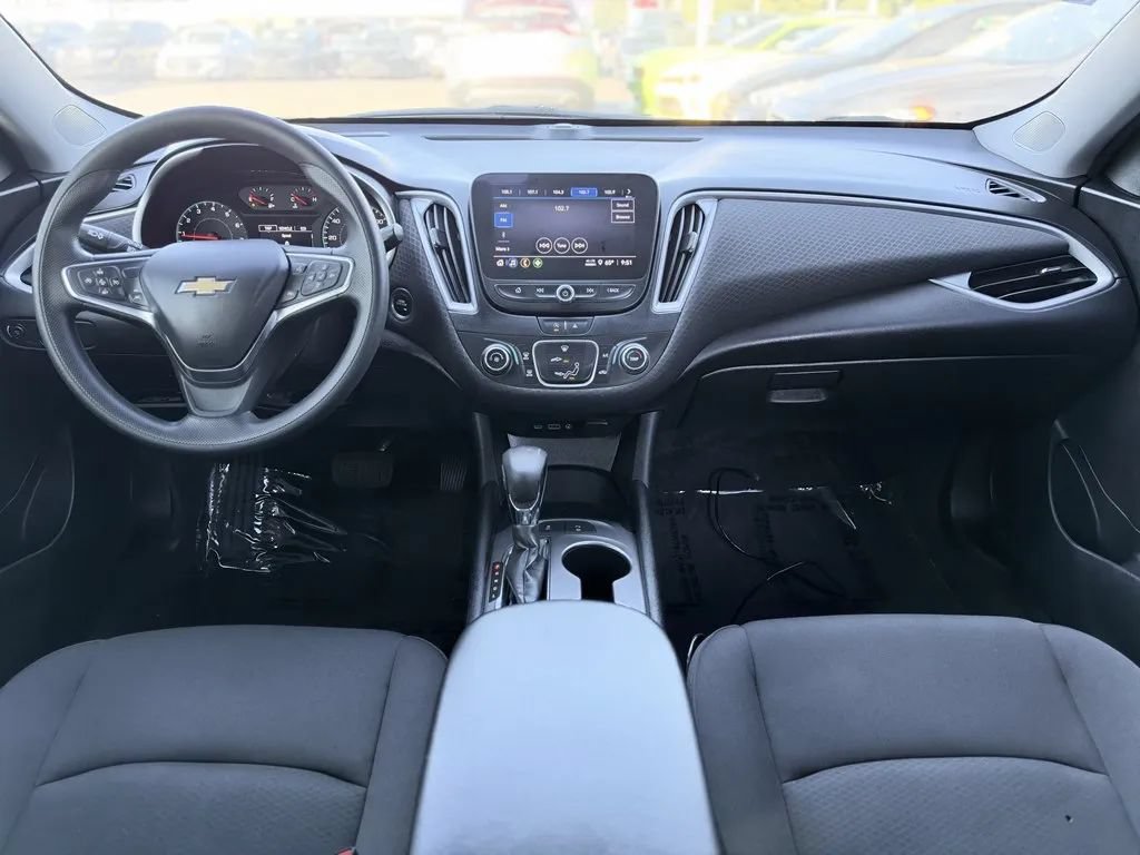 Used 2024 Chevrolet Malibu LS w/ Driver Confidence Package FWD image 11
