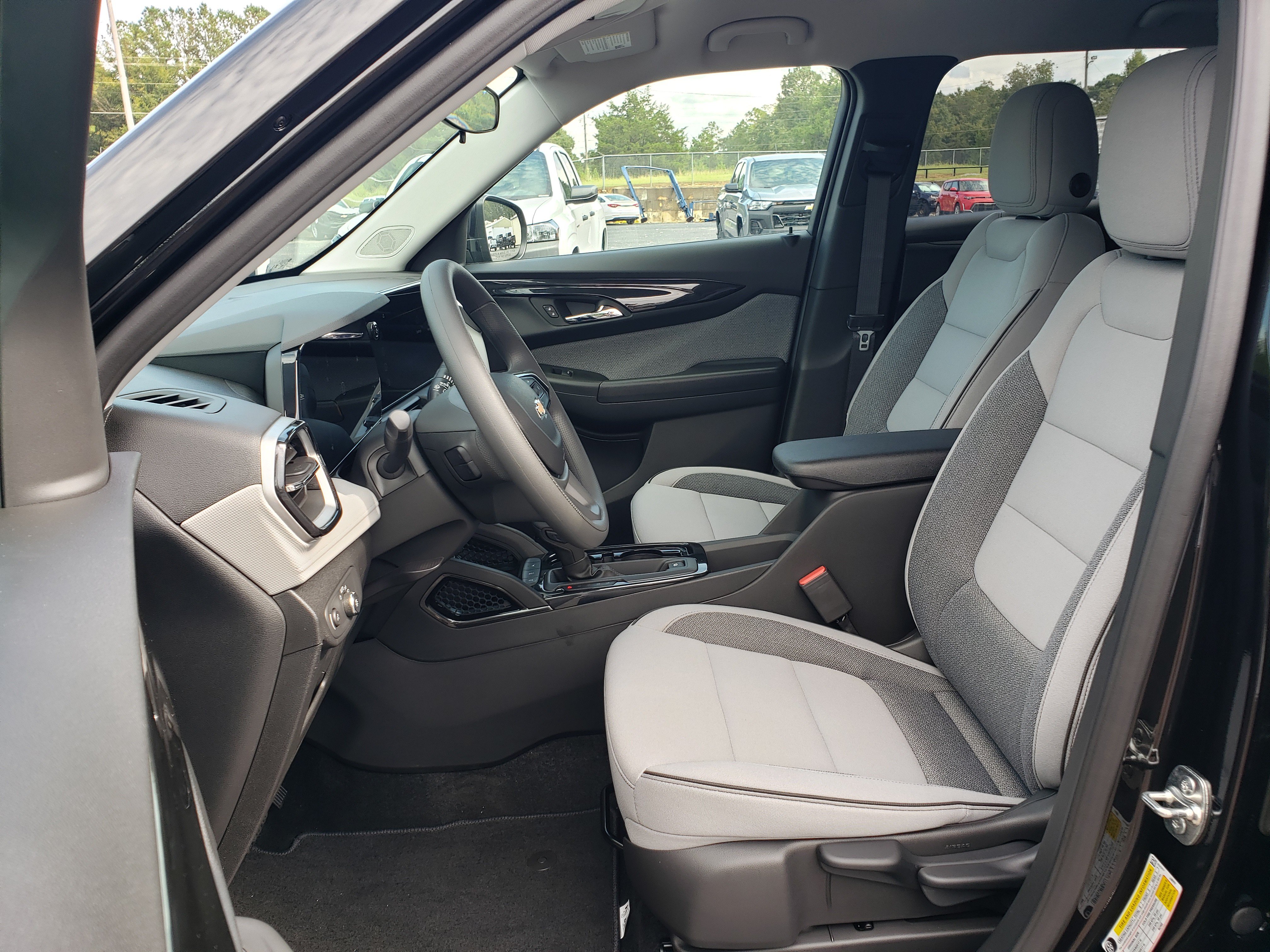 New 2026 Chevrolet TrailBlazer LS w/ LS Convenience Package FWD image 30