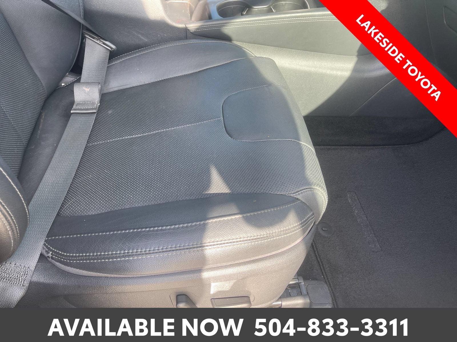 Used 2020 Hyundai Santa Fe Limited FWD image 16