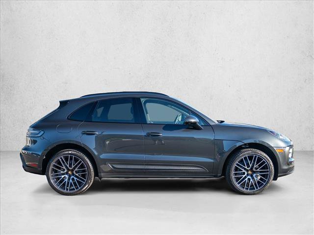 Certified 2026 Porsche Macan AWD/4WD image 8