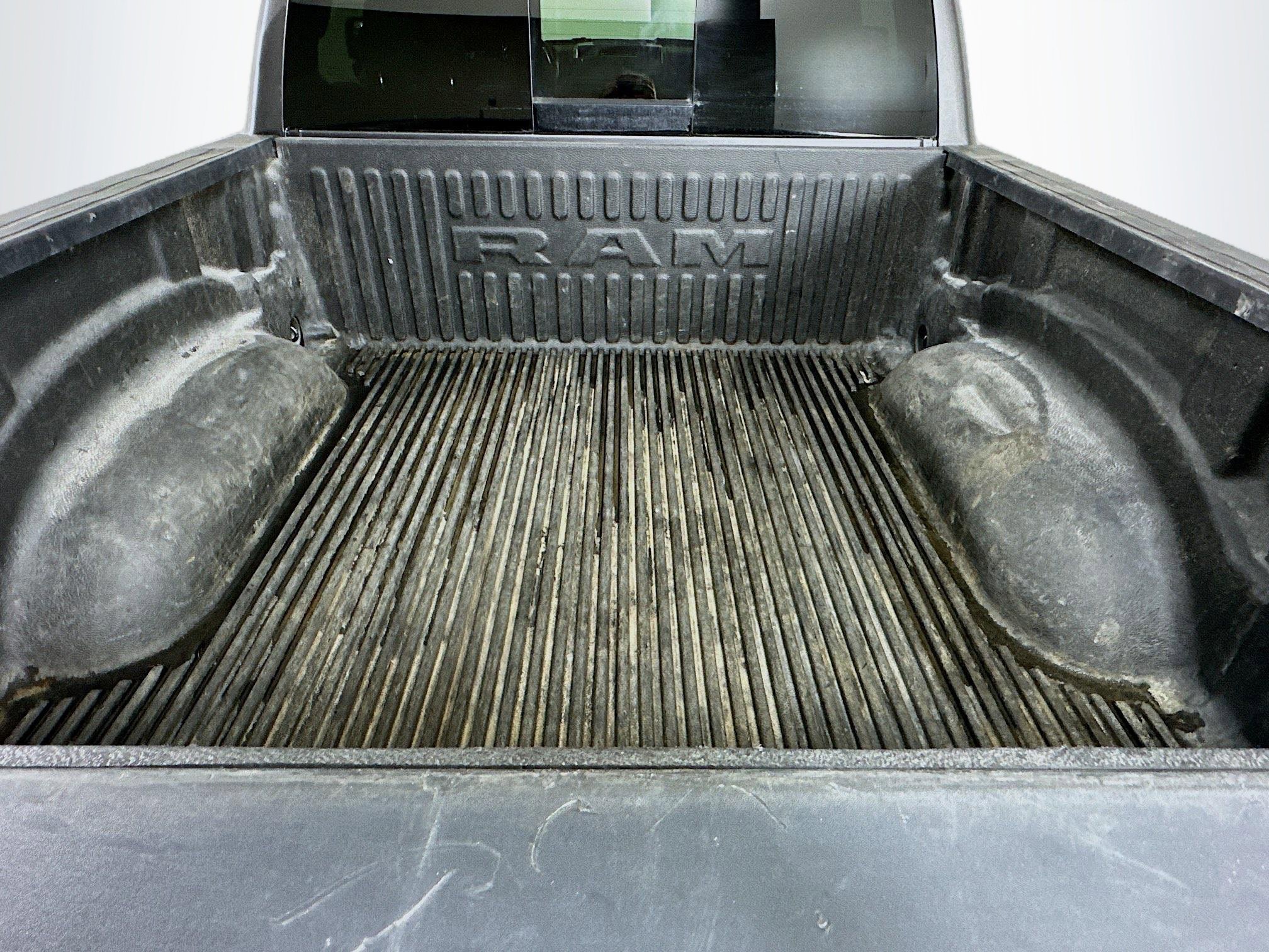 Used 2022 RAM 1500 Big Horn image 28