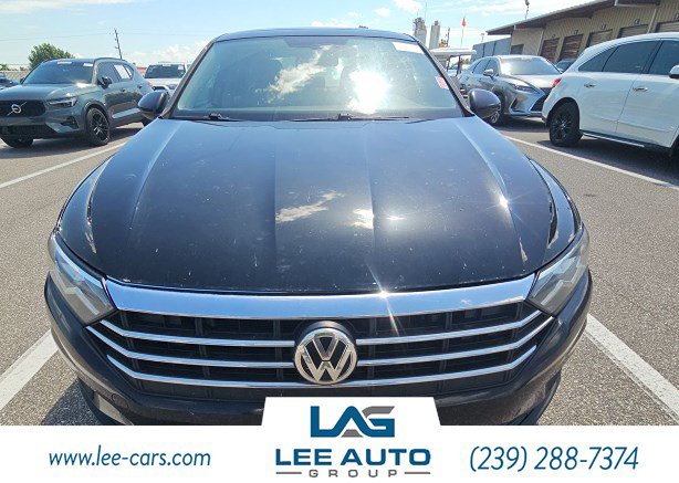 Used 2019 Volkswagen Jetta SE FWD image 3