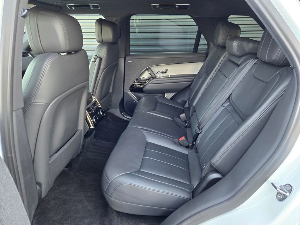 Used 2024 Land Rover Range Rover Sport Dynamic SE image 10
