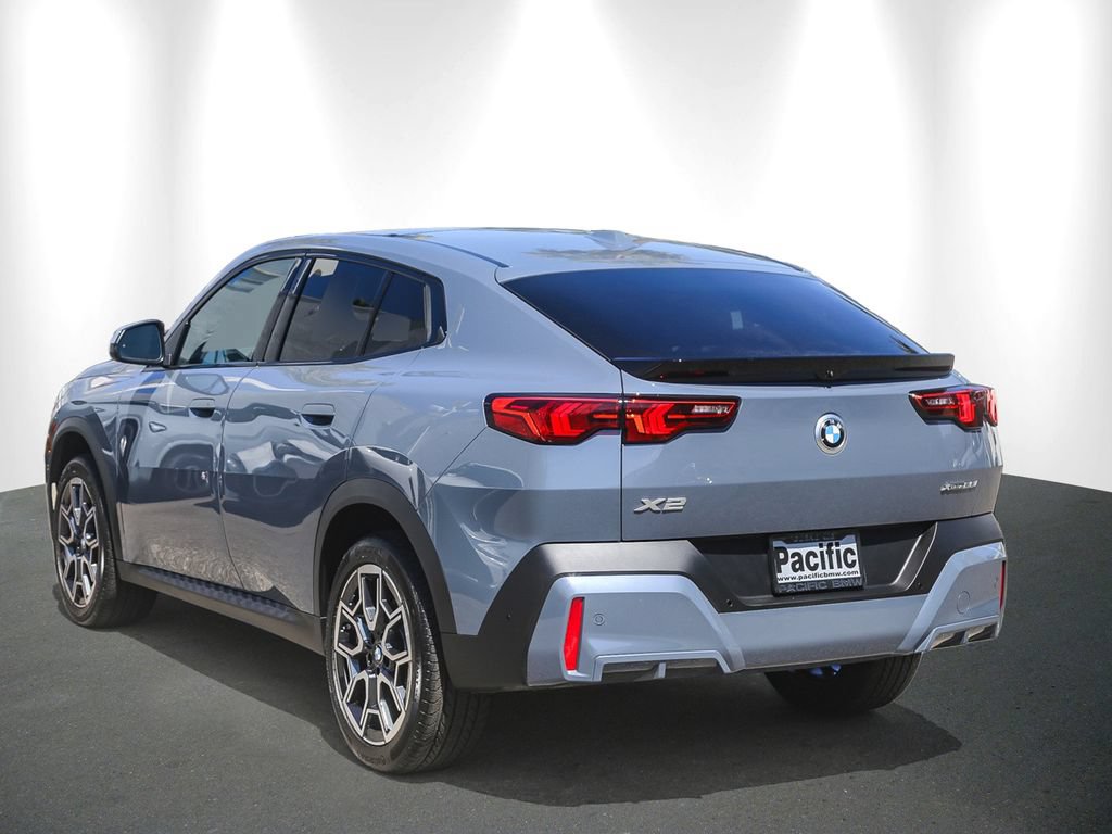 Used 2026 BMW X2 xDrive28i w/ Technology Package AWD/4WD image 4