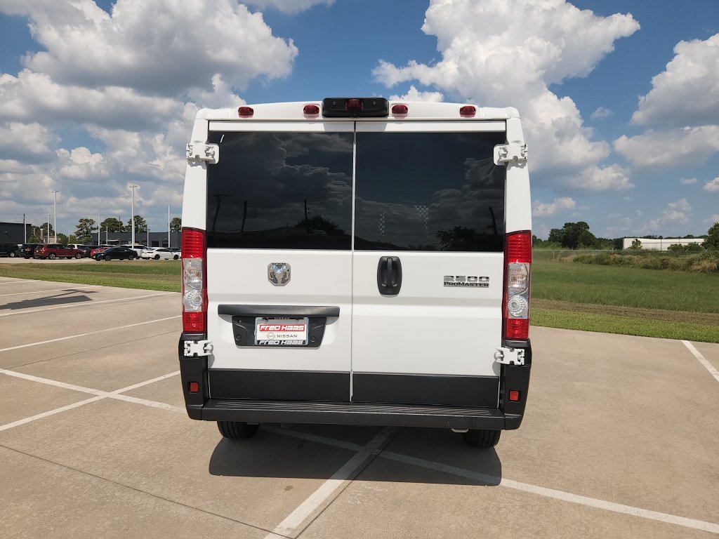 Used 2025 RAM ProMaster 2500 w/ U-Haul Equipment Group FWD image 6