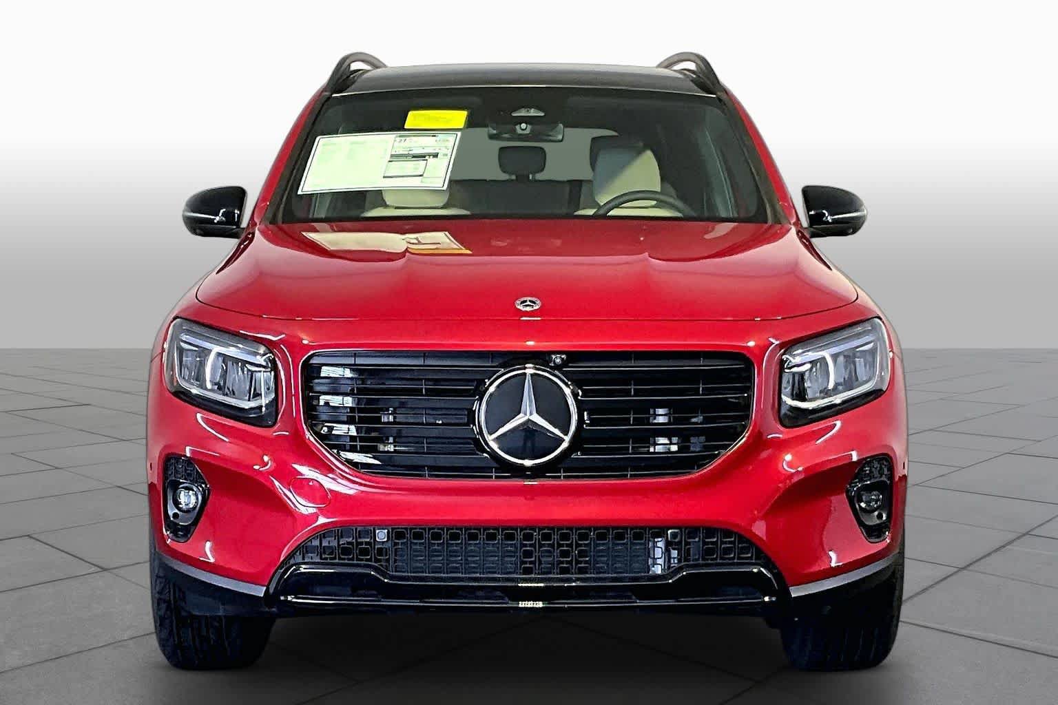 New 2026 Mercedes-Benz GLB 250 4MATIC image 2