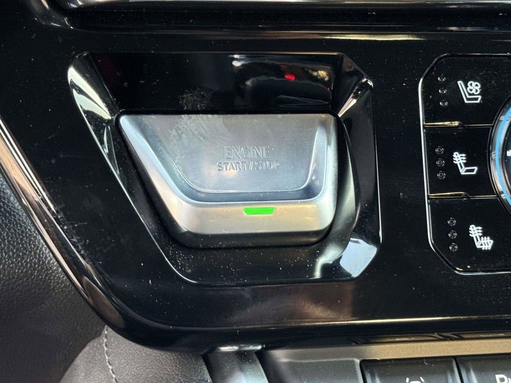 Used 2025 GMC Sierra 1500 Denali w/ Technology Package image 9