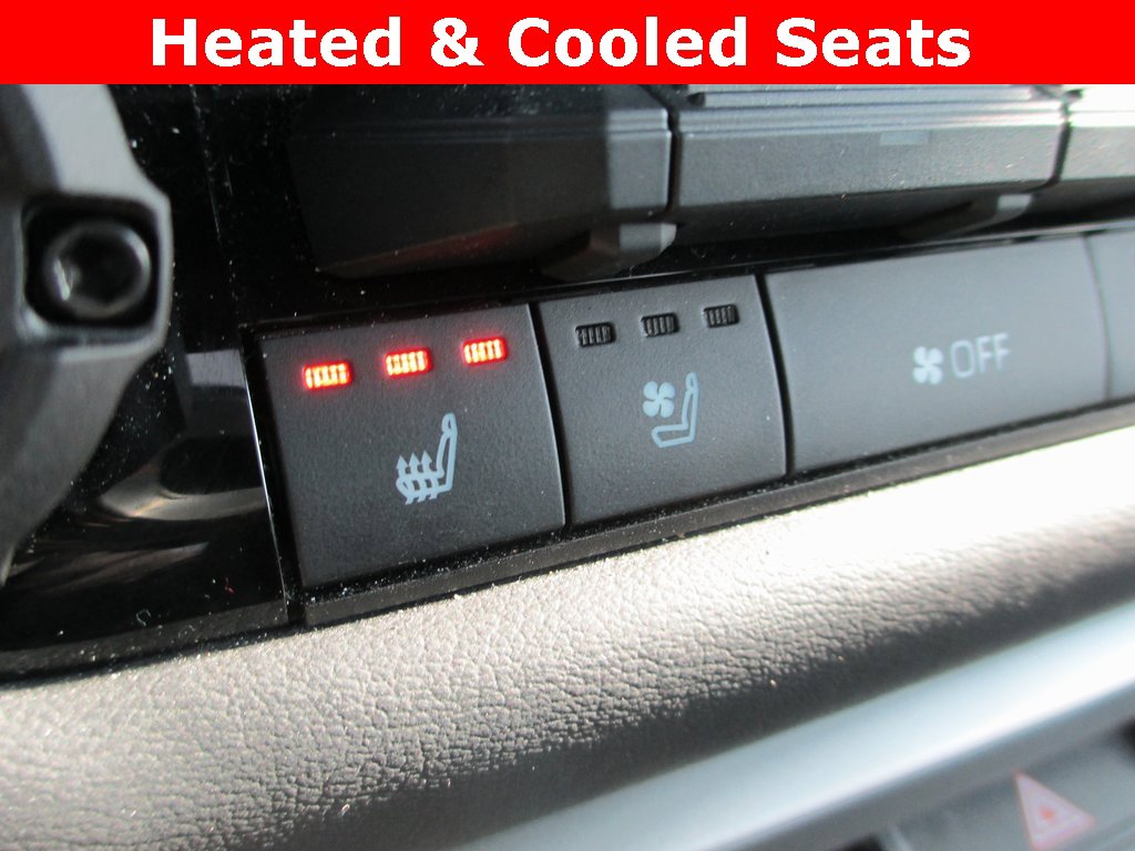 Used 2024 Toyota Tundra Platinum image 17