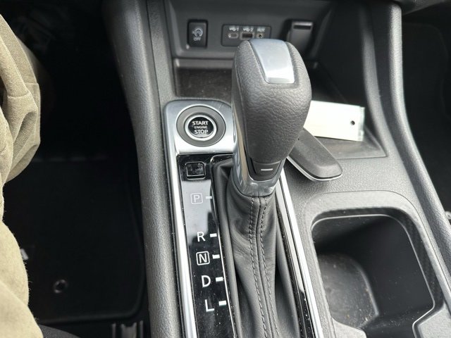 Used 2025 Nissan Sentra SV image 30