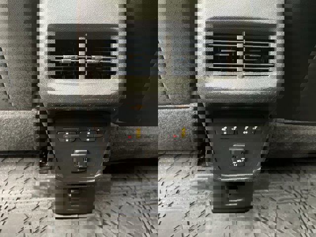 Certified 2024 Chevrolet Equinox Premier image 13