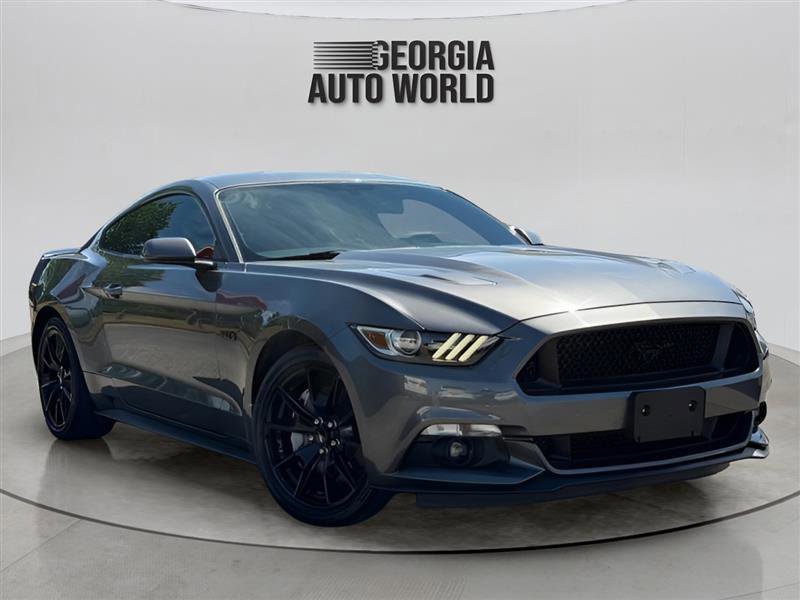 Used 2017 Ford Mustang GT w/ Black Accent Package RWD image 2
