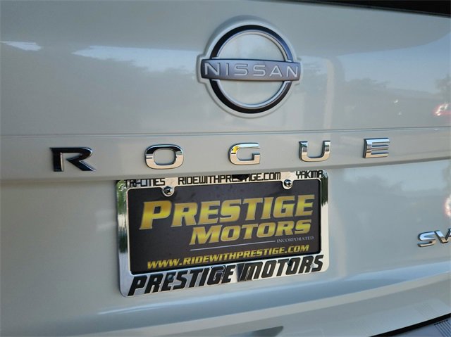 Used 2023 Nissan Rogue SV image 12