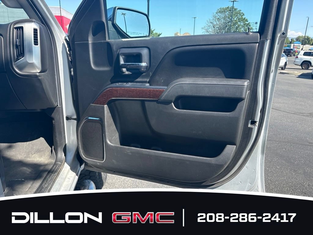 Used 2015 GMC Sierra 1500 SLT w/ Suspension Package, Off-Road AWD/4WD image 17